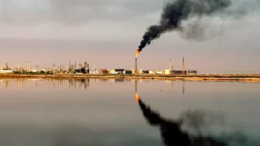 Las exportaciones petroleras saudíes suben un 90% hasta marzo