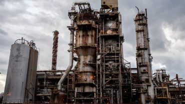 La producción petrolera de Venezuela cae un 5% en mayo