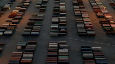 Precios de las importaciones estadounidenses caen por primera vez en siete meses