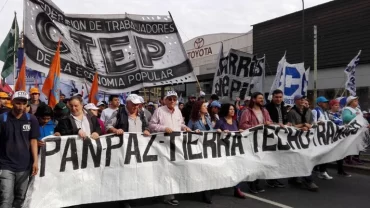 Los argentinos marchan y rezan a San Cayetano ante la «asfixiante» inflación