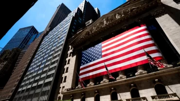 Wall Street abre en rojo tras un buen mes de julio