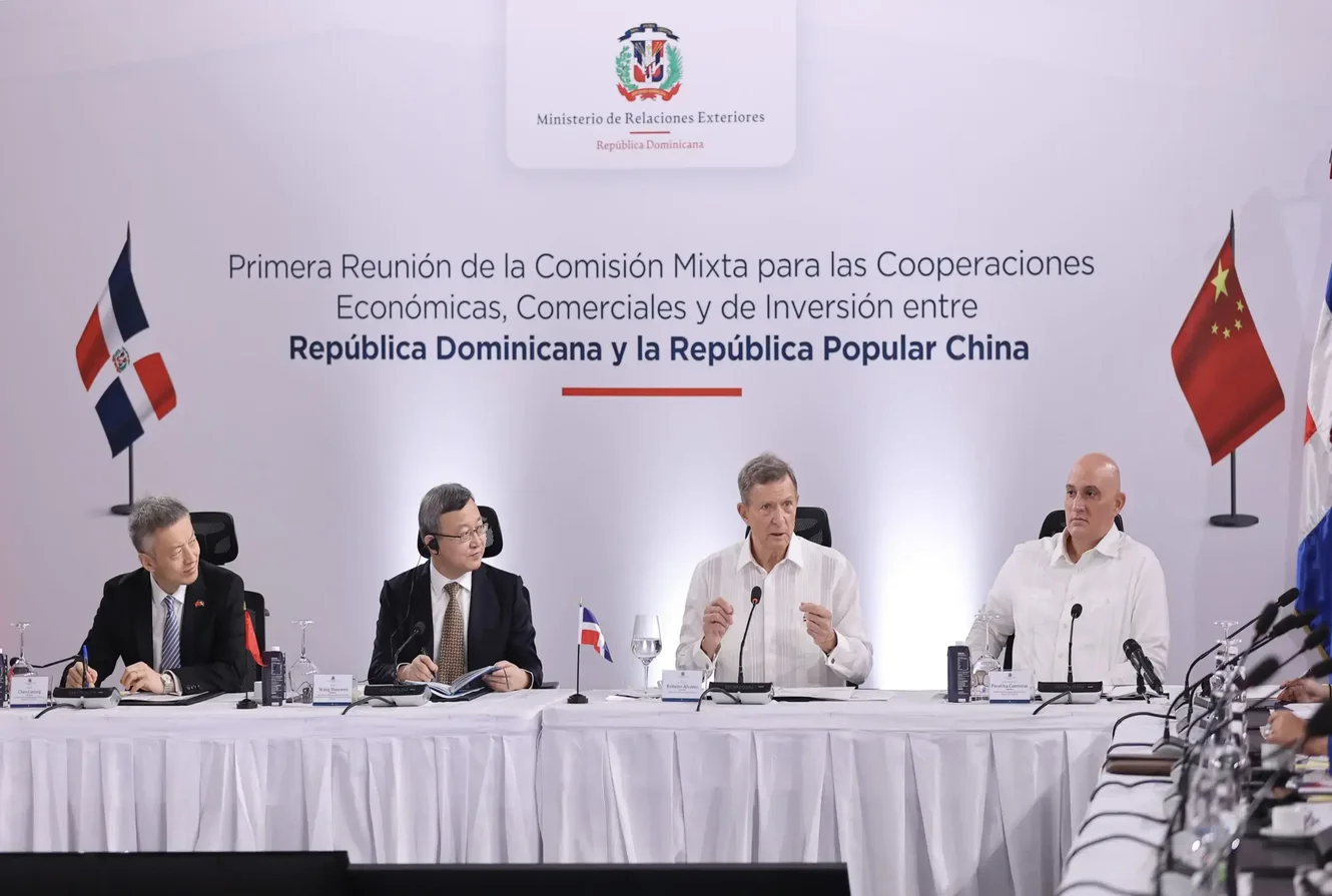 República Dominicana y China buscan promover intercambio comercial e inversión