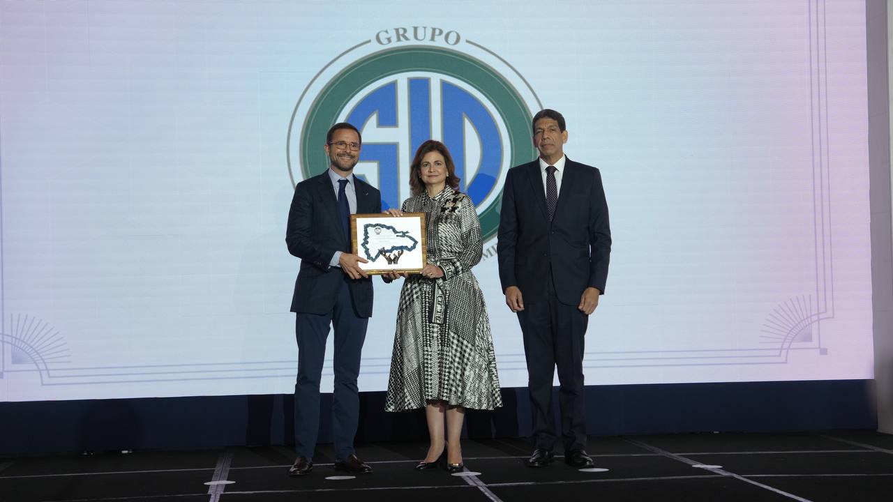 Adoexpo entrega a Mercasid máximo galardón de XXXVII edición premios Excelencia Exportadora
