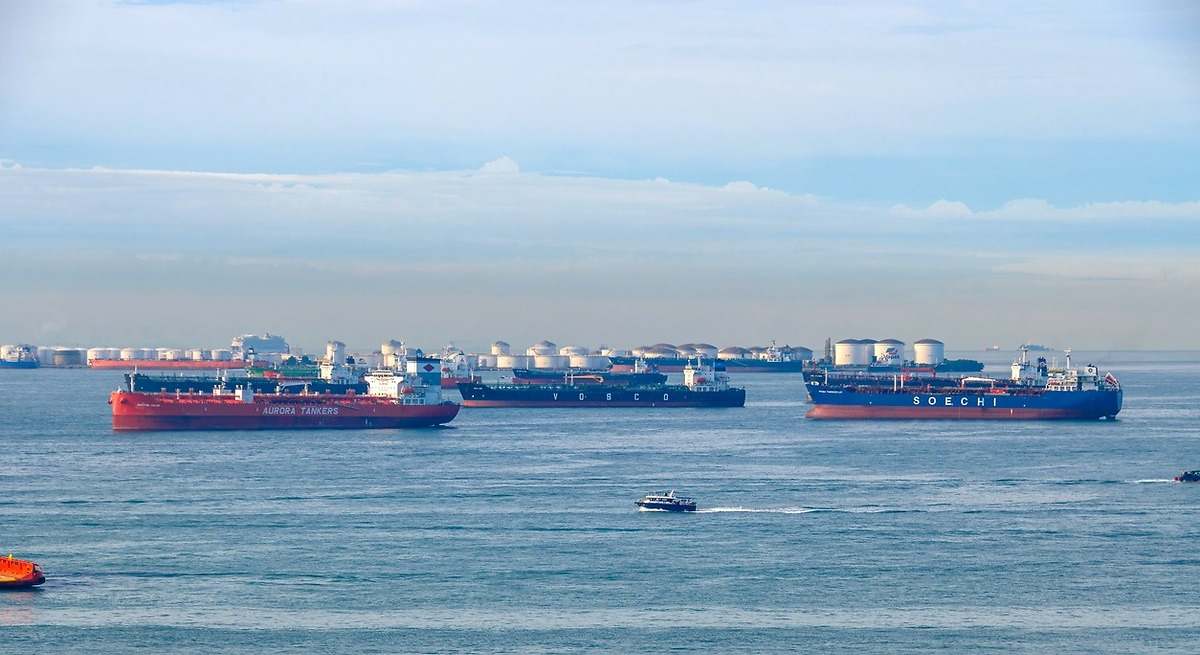 El petróleo se amontona en Europa ante la llegada masiva de buques rebosantes de crudo de EEUU y Guyana
